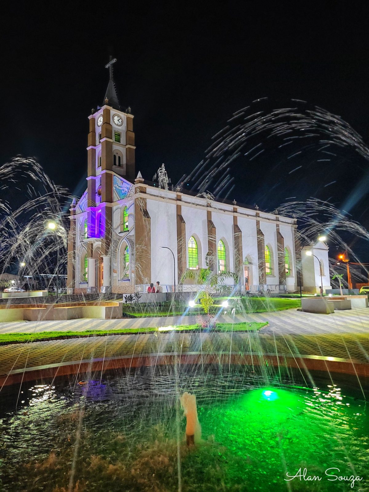 Igreja Matriz de Três Fronteiras - Nossa Senhora da Aparecida